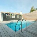 A St-martin-de-re Avec Piscine Chauffee Pour 6 Pers., 3 - Fr-1-835-24 别墅
