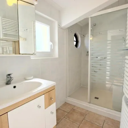 Villa A St-martin-de-re Avec Piscine Chauffee Pour 6 Pers., 3 - Fr-1-835-24