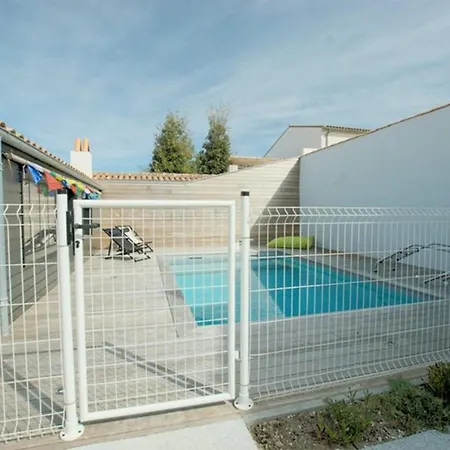 Villa A St-martin-de-re Avec Piscine Chauffee Pour 6 Pers., 3 - Fr-1-835-24 *