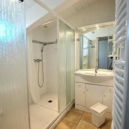 A St-martin-de-re Avec Piscine Chauffee Pour 6 Pers., 3 - Fr-1-835-24