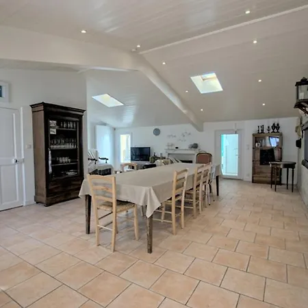 A St-martin-de-re Avec Piscine Chauffee Pour 6 Pers., 3 - Fr-1-835-24 Saint-Martin-de-Ré