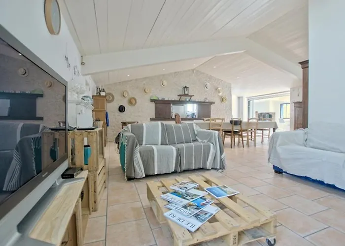 A St-martin-de-re Avec Piscine Chauffee Pour 6 Pers., 3 - Fr-1-835-24