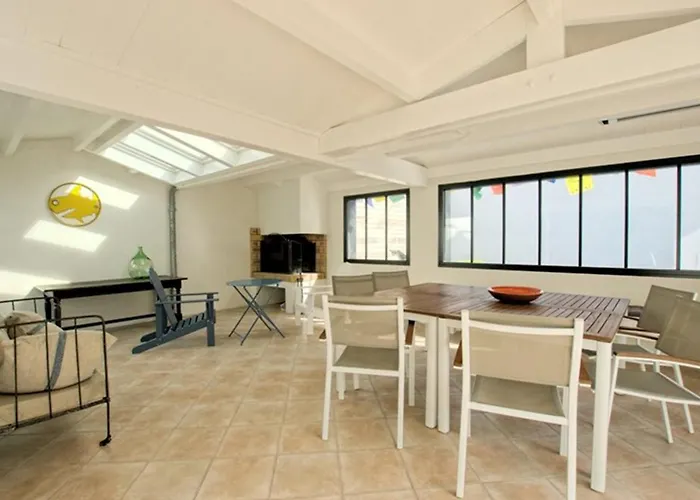 A St-martin-de-re Avec Piscine Chauffee Pour 6 Pers., 3 - Fr-1-835-24 Saint-Martin-de-Ré