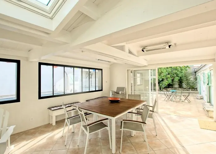 A St-martin-de-re Avec Piscine Chauffee Pour 6 Pers., 3 - Fr-1-835-24